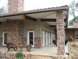 Barndo side entry patio view, side