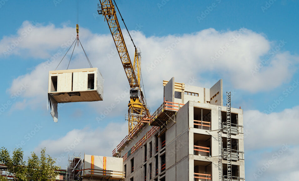 Modular commercial building