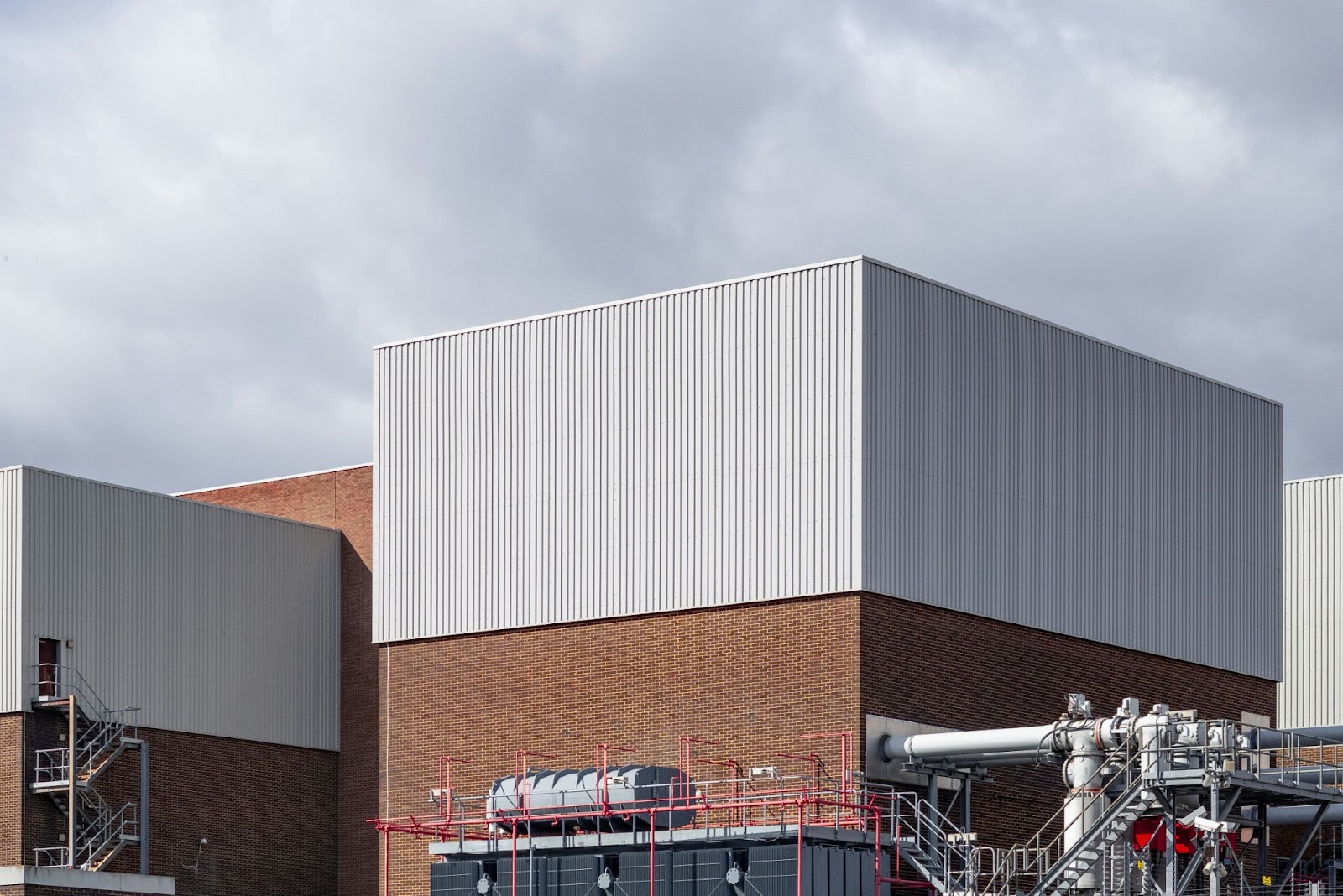 what is an industrial building